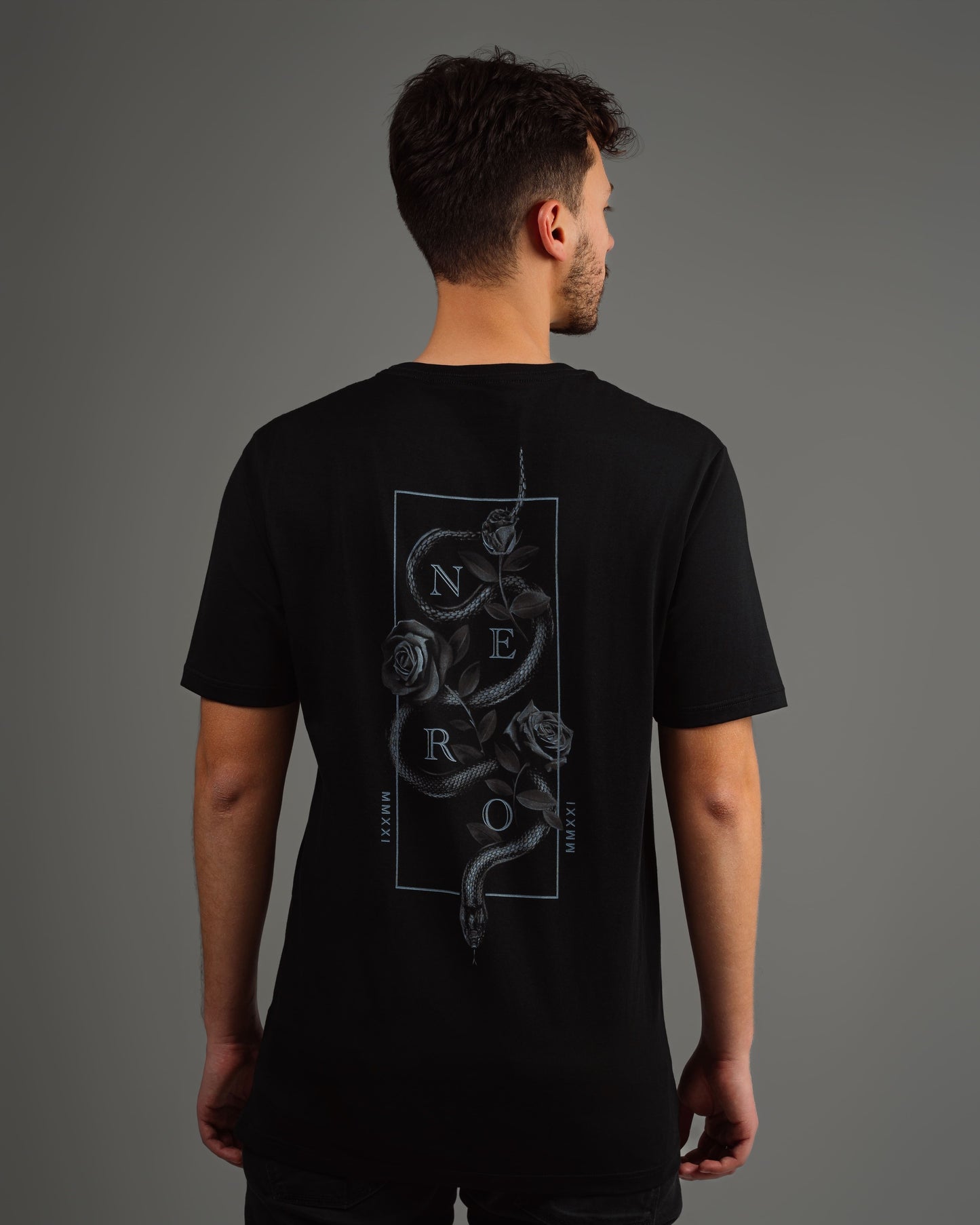 CAMISETA SNAKE EM ALGODÃO PIMA